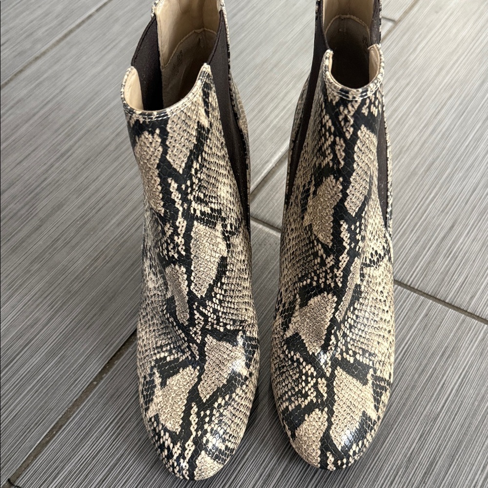 Sam Edelman Black and Cream Snakeskin Ankle Boots